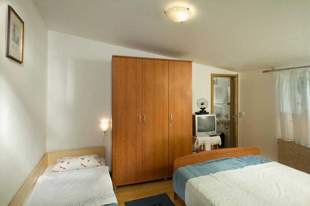 Farm Stay Ferjancic Vipava Zewnętrze zdjęcie