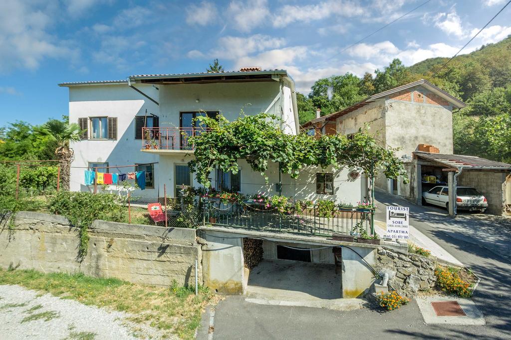 Farm Stay Ferjancic Vipava Zewnętrze zdjęcie